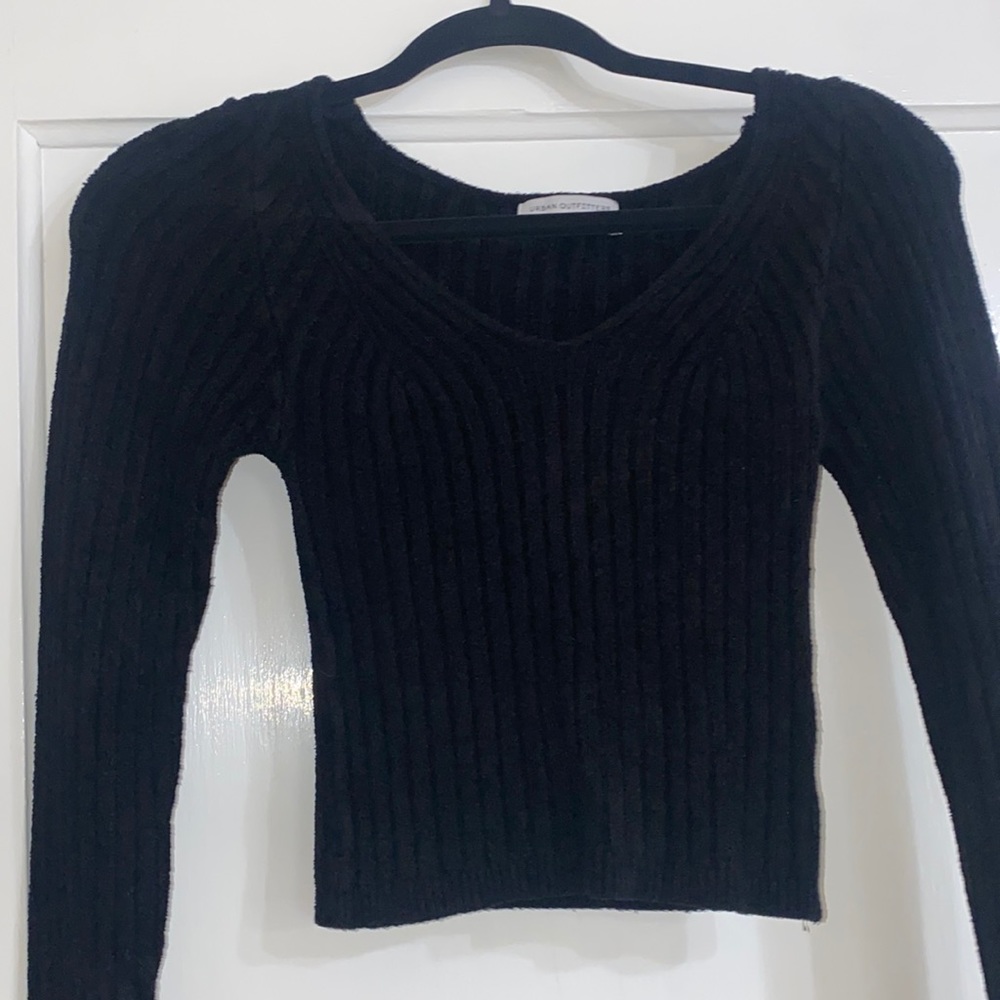 Super Soft Black Urban Outfitters Sweater!
